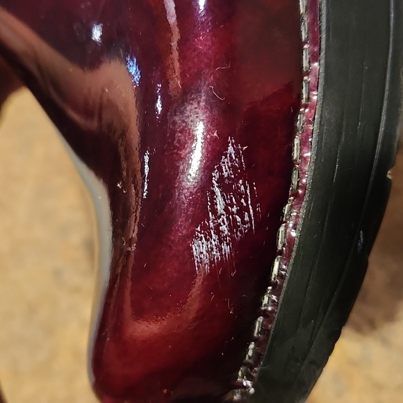 Dansko slip on clog shoe size 39 reddish/maroon color good work shoe - Picture 6 of 11